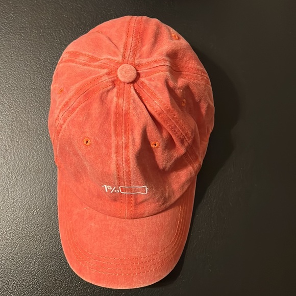 1% Low Battery Icon Hat - Picture 7 of 8